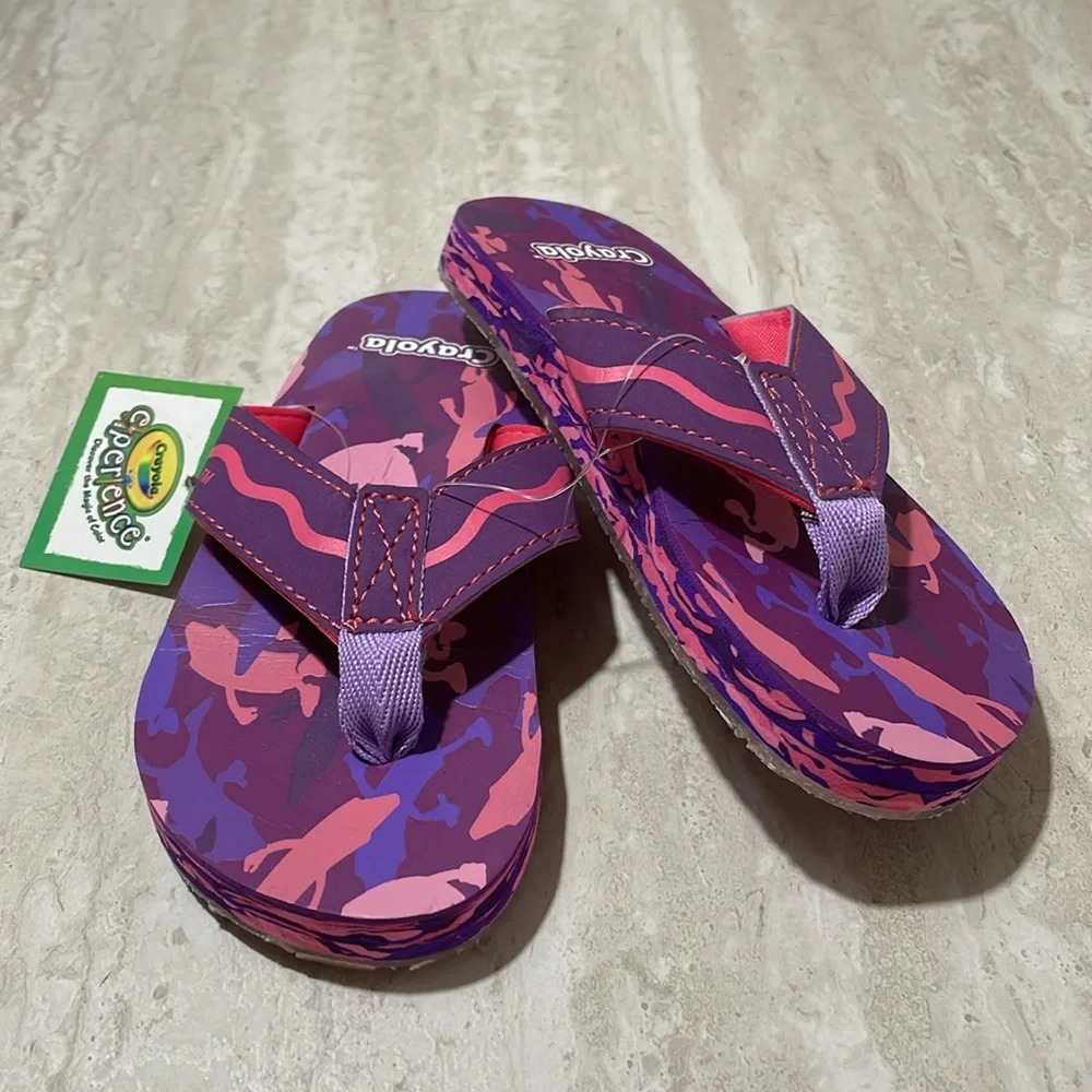 NWT Crayola Toddler Girl Flip Flops *11 - Picture 2 of 4